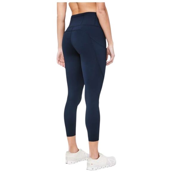 EUC Lululemon Fast & Free 7/8 Tight II Non-Reflective Nulux 25” Long True Navy 4 - Picture 2 of 11